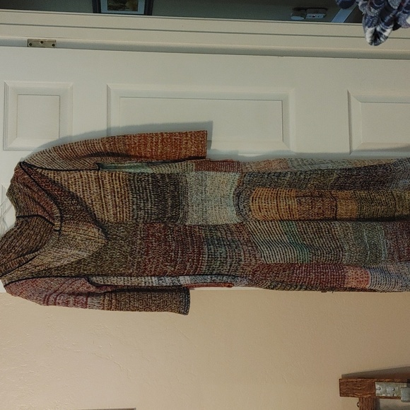 Multi color Sweater coat - Picture 3 of 9